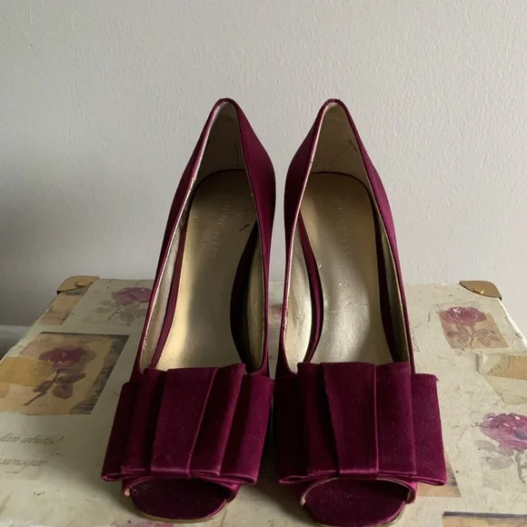 Nine West Burgundy Satin Heels - Picture 2 of 6